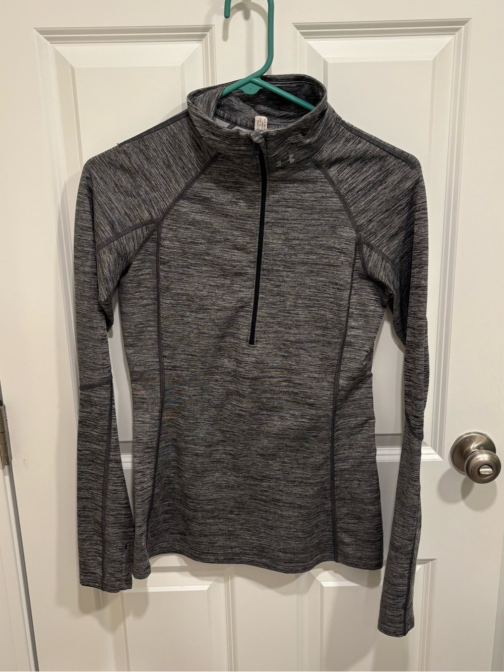 Under Armour Heather Grey Half Zip Sweatshirt Womens U.S. Small